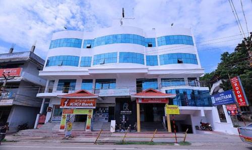 Kanyakumari Hotel | FabHotel Amutham Residency