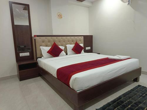 RR Nagar Cama Y Desayuno | FabHotel AR Daffodil Inn