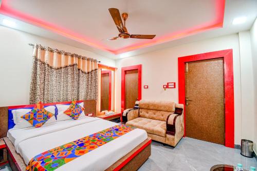 Lake Town Hotel | FabHotel Asha Inn