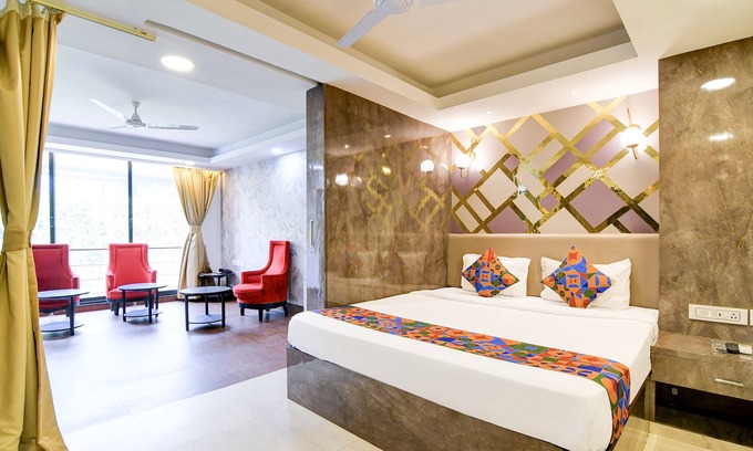 Ballygunge Hotel | FabHotel Ballygunge Luxury - Behind Punjab Club