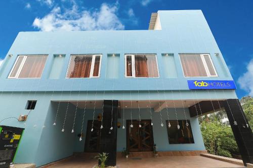 Lucknow Hotel | FabHotel Blueark