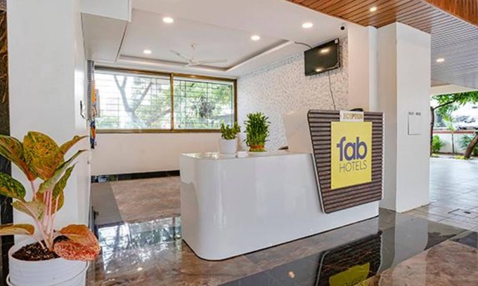 Kharadi Gaon Hotel | Fabhotel Ch Homes & Suites