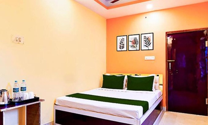 Kolkata Hotel | Fabhotel City Palace