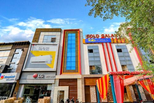 Kalyanpur Hotel | FabHotel Gold Galaxy