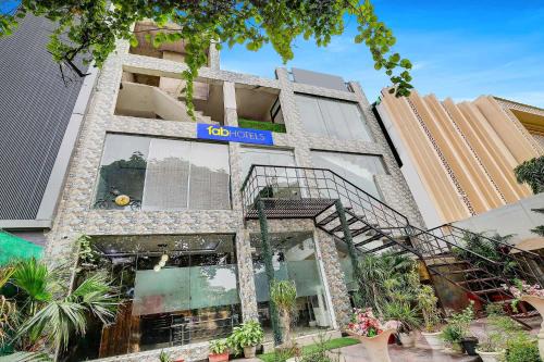 Vasundhara Hotel | FabHotel Golden Stone