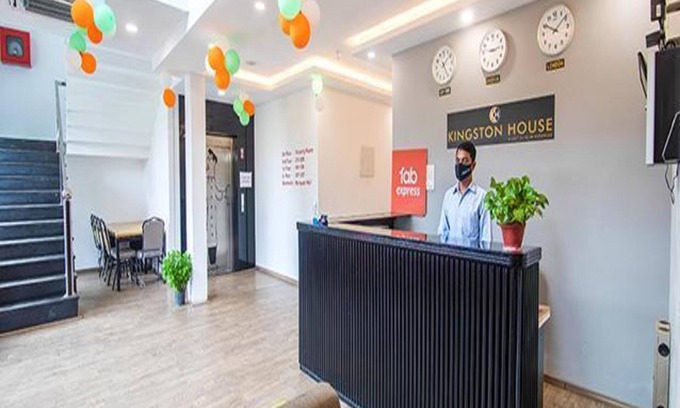 Gomti Nagar Hotel | Fabhotel Kingston House
