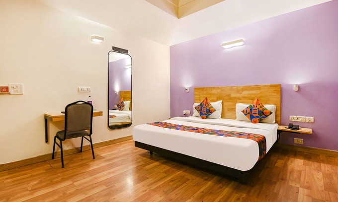 New Friends Colony Hotel | FabHotel The Centrum