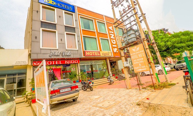 Zirakpur Hotel | Fabhotel Nido