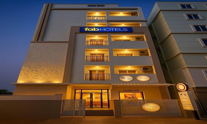 Madhapur Hotel | FabHotel Prime Cozy - Nr Yashoda Hospital, Hitech City