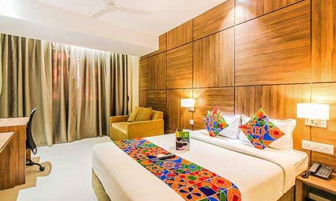 Kurla West Hotel | Fabhotel Rk International