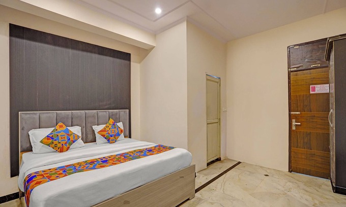 Kaushambi Hotel | Fabhotel Rn Residency