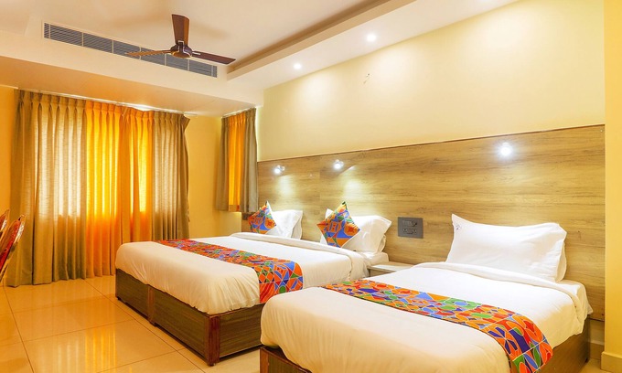 Vijayawada Hotel | Fabhotel Surya Grand I