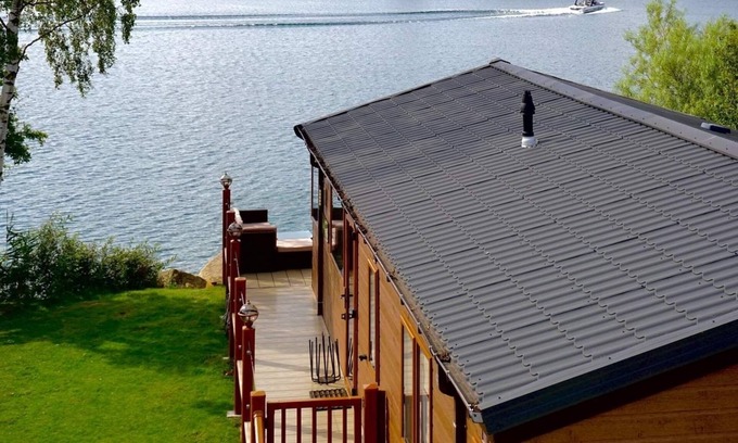 Dogdyke Cabina | Fable Lodge - Luxury lakeside lodge with sunken hot tub at Tattershall Lakes