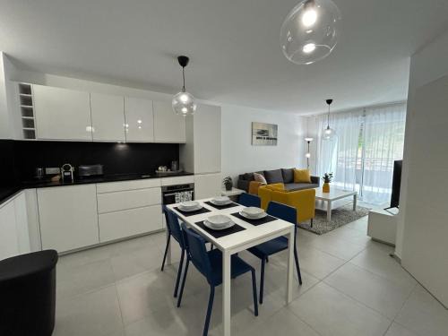 Saint Antoine Apartamento | Fabron Hills