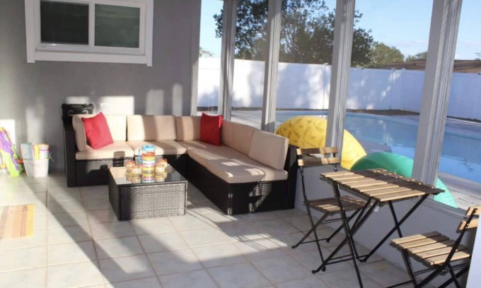 Apopka Casa | Fabulous 2-BR home with pool