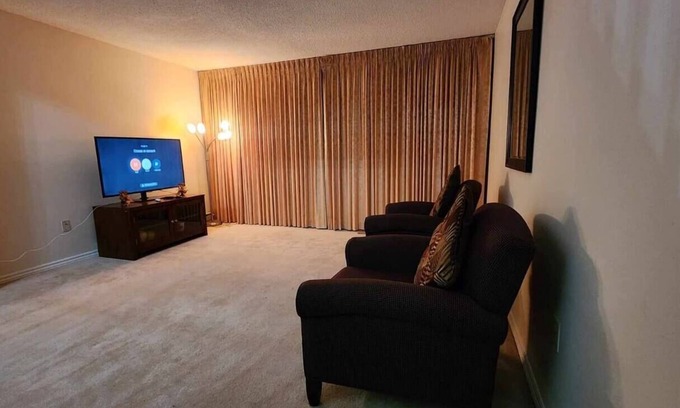 Scarborough Casa | Fabulous 3-bedroom townhome in Toronto