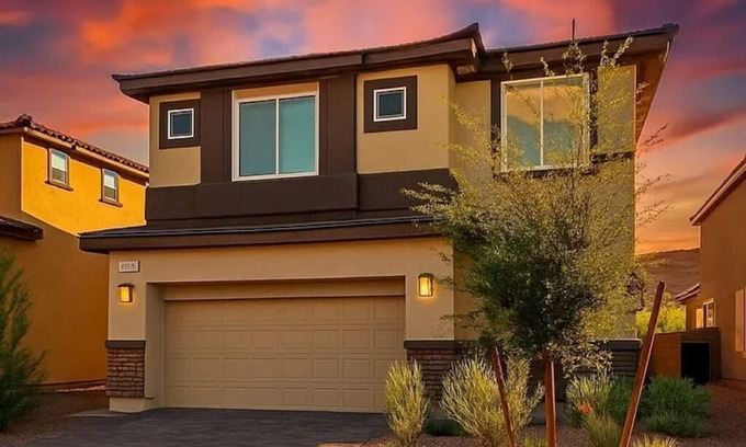 Pittmann Casa | Fabulous 4-bedroom house with AC in Henderson