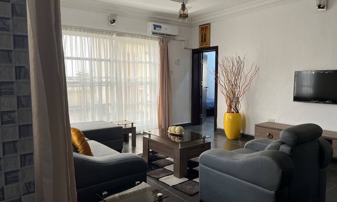 Opebi Apartamento | Fabulous and Spacious Penthouse with Gym & Swimming Pool in a serene area Oregun
