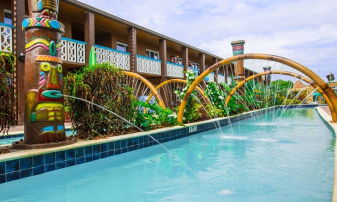 Cocoa Beach Complejo | Aug 10-17 ~ Fabulous Cocoa Beach ~ Pier ~ Charming King Queen 2-Bedroom Resort