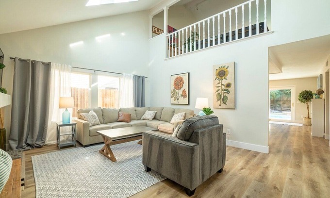 Fair Oaks Casa | Fabulous Fair Oaks 5b Home * King Bed * Pool