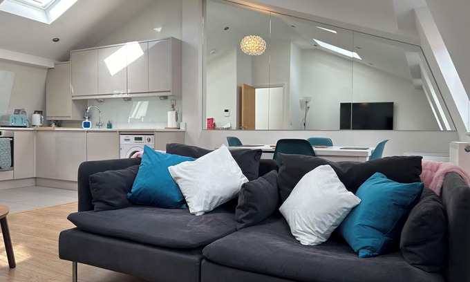 Fitzrovia Apartamento | Oxford Circus 2 habitaciones y 2 baños Apartamento recientemente reformado.
