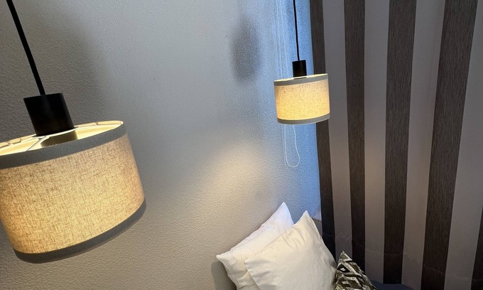 Carcassonne Apartamento | Fabulous, fully-equipped, air-conditioned rental at the foot of Carcassonne.