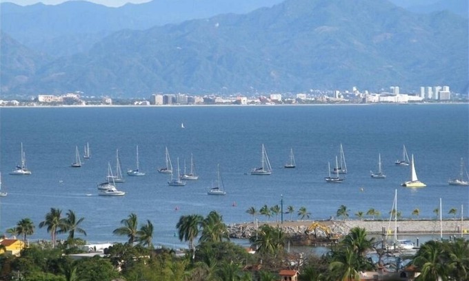 La Puntilla Villa | Fabulous Hillside Vacation Villa Vista de Bahía de Banderas y Marina Riviera Nayarit