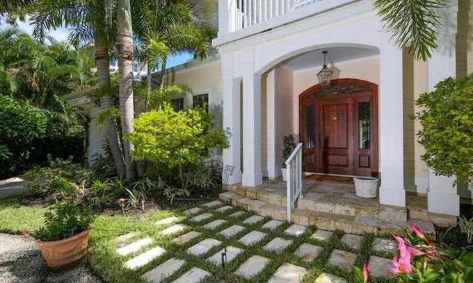 Boca Grande Casa | Fabulous home in the Ultimate Gasparilla Island location.