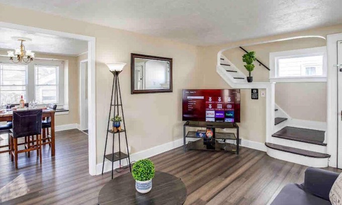 Rochester Casa | Fabulous House near Airpt/DwTN/UofR