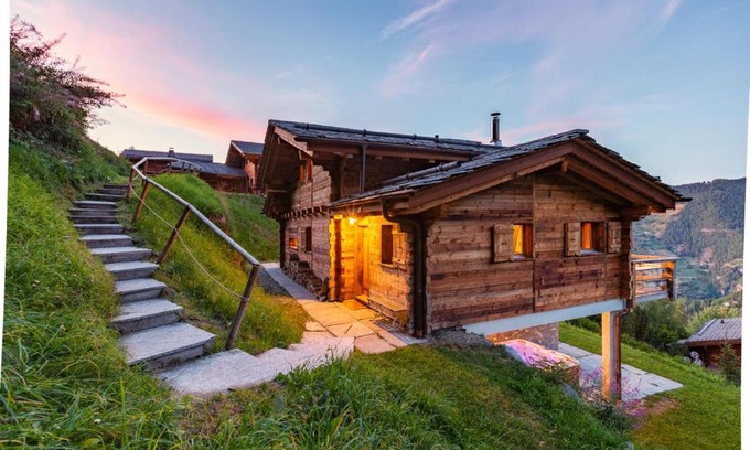 Riddes Chalet De Esquí | Fabulous Luxury Spa Chalet w. Jacuzzi Sauna