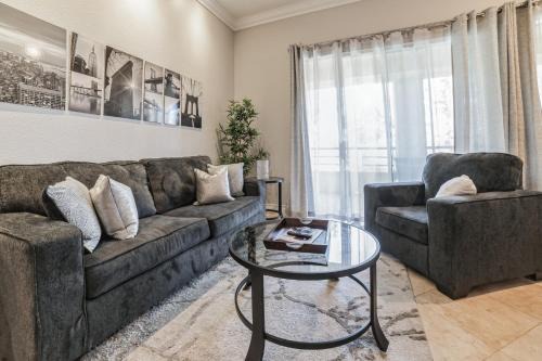 Las Vegas Apartamento | Fabulous Penthouse Apartment LAS VEGAS Strip view with resort amenities! 5 min walk to main attractions! ONLY LONG TERM RENTALS min 30 nights!