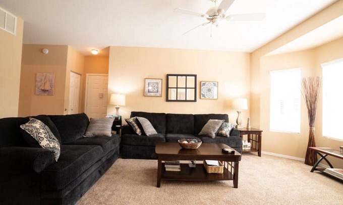 Deer Valley Condominio | Fabulous Phoenix 2Bd/2Ba condo w/ Great Pool Views