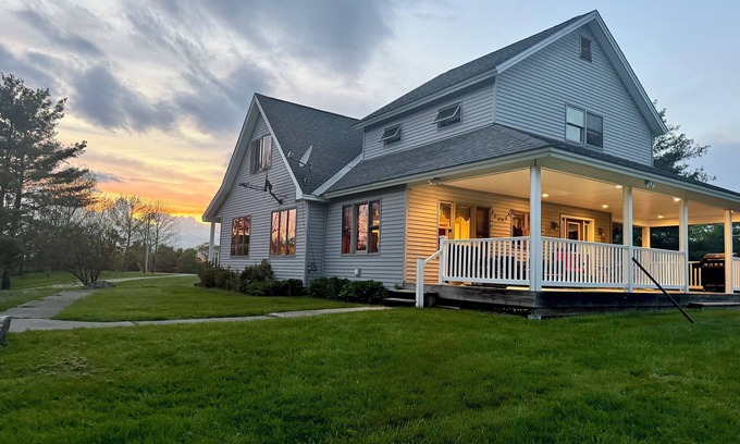 Hubbardton Casa | Fabulous property with spacious house and amazing views in charming Castleton.