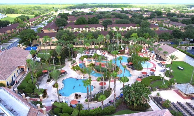 Wellington Casa | Fabulous Resort Townhome near Disney