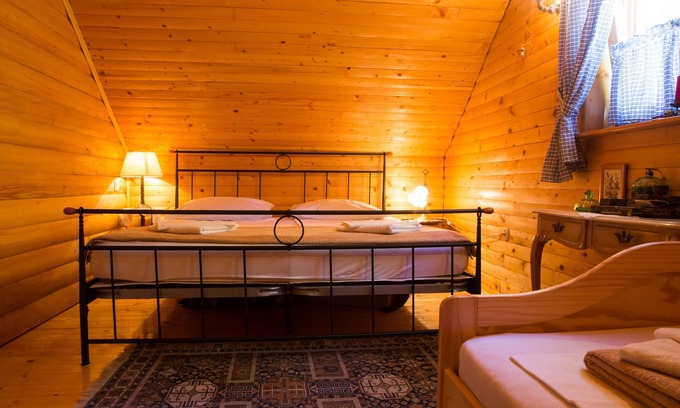 Gospic Casa | Fabulosa villa spa con piscina privada y sauna para 10 personas