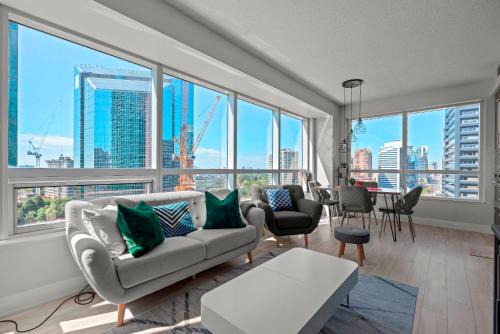 Willowdale Apartamento | Fabulous Toronto 2Br 2Ba Condo Free parking Pool Gym