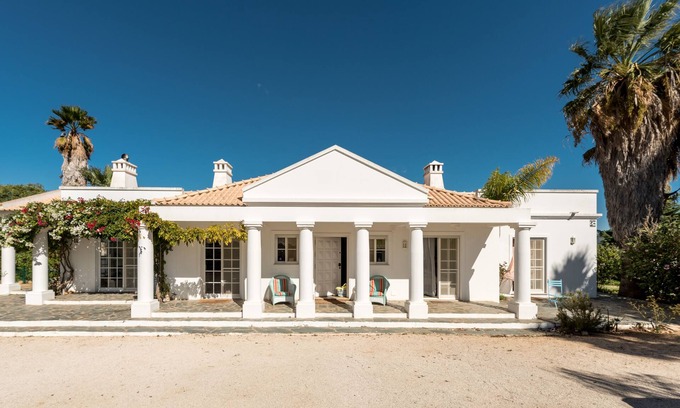 Montes de Alvor Villa | Fabulosa Villa insertada en una propiedad de 4000m2