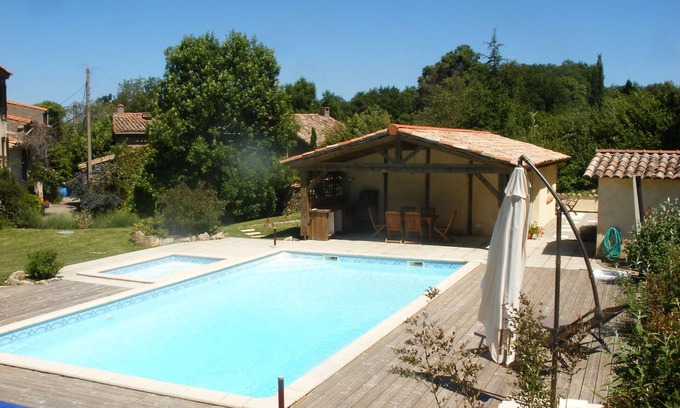 Rivel Villa | Granja renovada del siglo XVII con piscina privada climatizada al sur de Carcasona