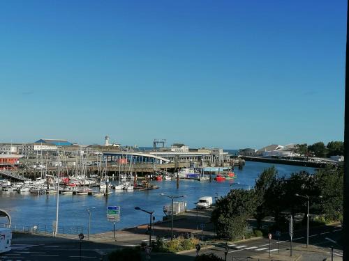 Boulogne-Centre Apartamento | Face port proche nausicaa avec parking privé gratuit