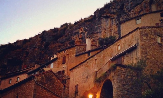 Peyre Casa | Facing the Millau Viaduct