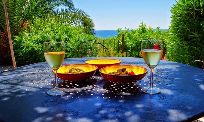 Carqueiranne Casa | Frente al mar, encantadora casa con jardín y terraza. Acceso directo al mar