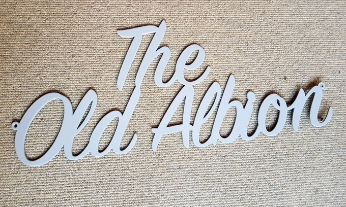 Ainley Top Apartamento | El antiguo albion. Le damos la bienvenida con un espectro inteligente de colores.