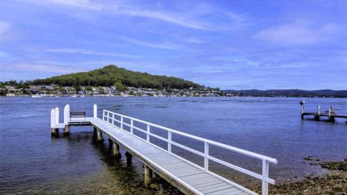 Daleys Point Casa | 'Fair View On Daleys' by Accom Holidays