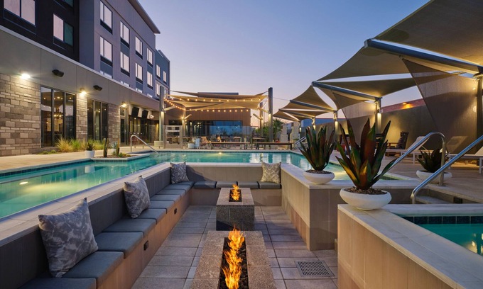 Tempe Hotel | Fairfield Inn & Suites by Marriott Tempe