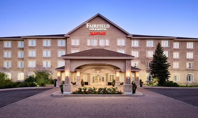 Kanata Lakes - Marchwood Lakeside - Morgan's Grant - Kanata Hotel | Fairfield Inn & Suites by Marriott Ottawa Kanata