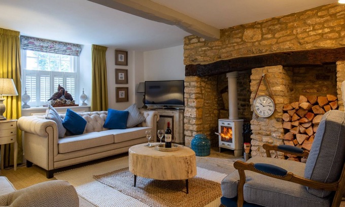 Longborough Cabaña | Fairview Cottage, Longborough - sleeps 8 guests in 4 bedrooms