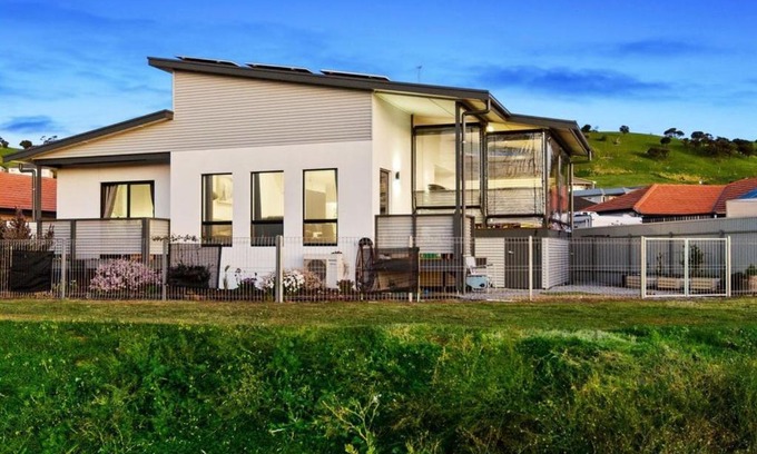 Normanville Casa | Fairway 1 - 9-19 Troon Drive