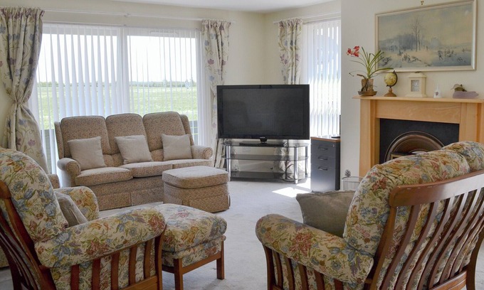 Adderstone Cabaña | Fairway Cottage- UK11780