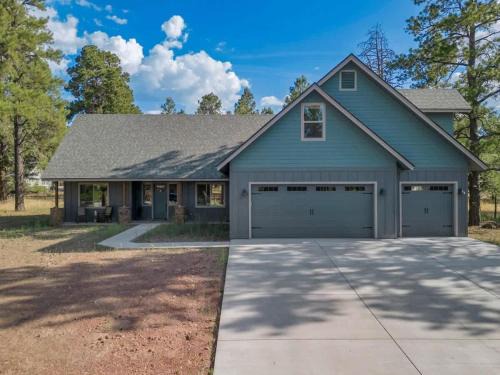 Williams Casa | Fairway Luxury Mountain Retreat