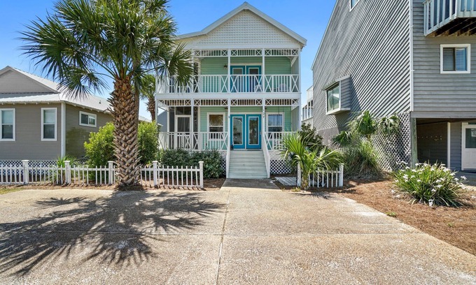 Port St. Joe Cabaña | Fall 2025 Rate Drop! 3 BR/3 BA Cottage -Dog Friendly!